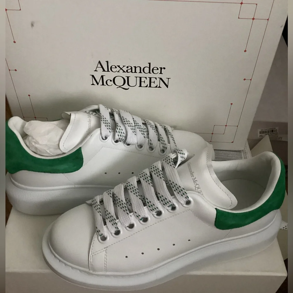 Alexander McQueen Larry sneakers - Picture 2 of 4